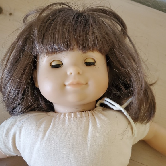 American Girl 2012 Baby Itty Bitty Doll & Clothes - Picture 5 of 6